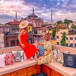 Henna Istanbul